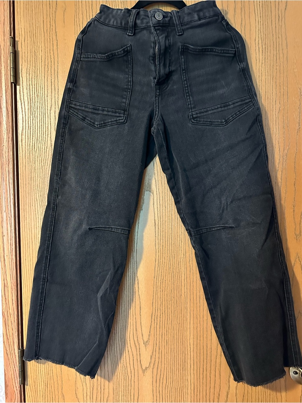 Women’s Wide-Leg Barrel Jeans in Black - Casual Utility Style